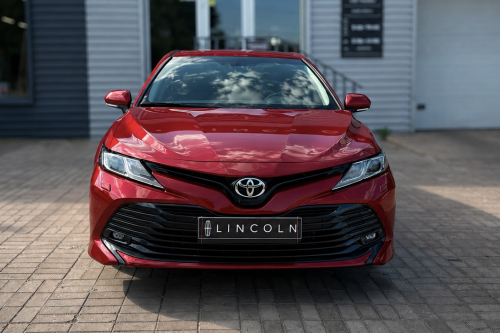 TOYOTA CAMRY 2018