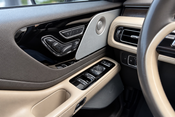 LINCOLN AVIATOR 2019