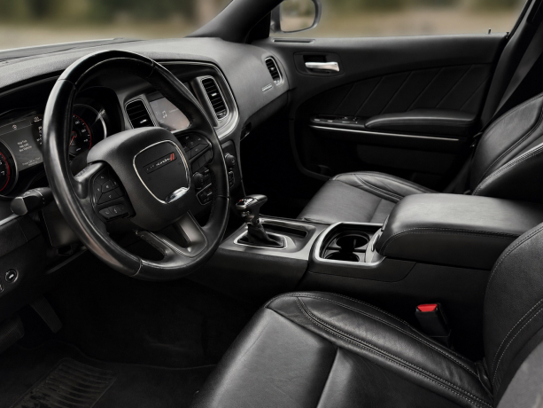 DODGE CHARGER SXT 2019