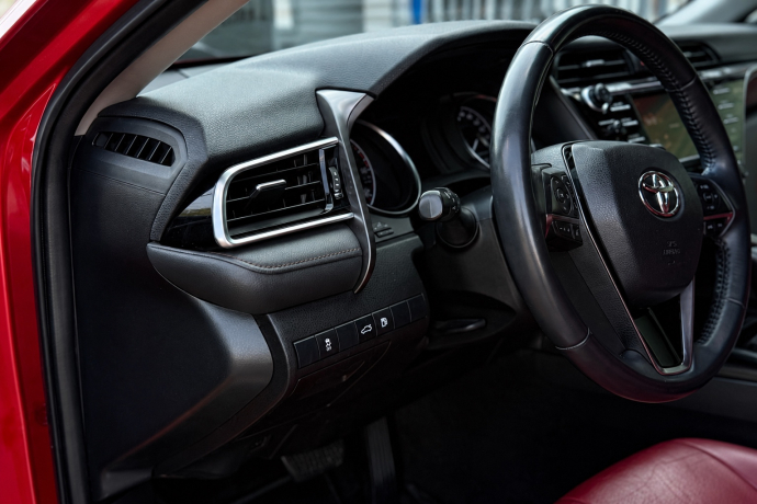 TOYOTA CAMRY 2018