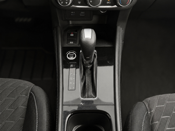 NISSAN KICKS SV 2023