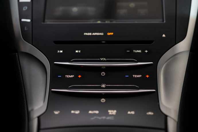 LINCOLN MKZ HYBRID