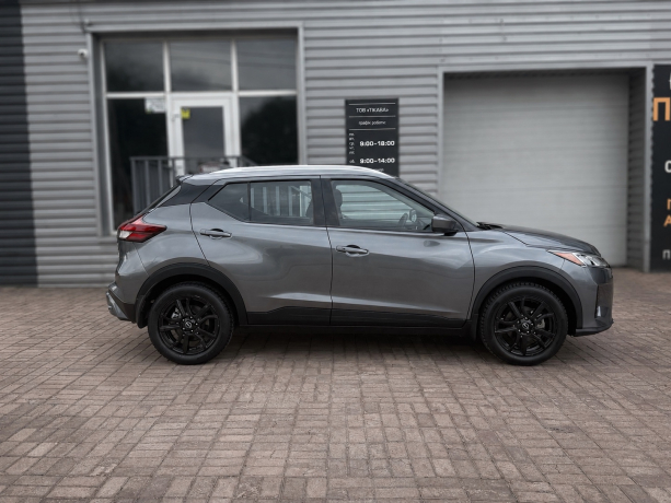 NISSAN KICKS SV 2023