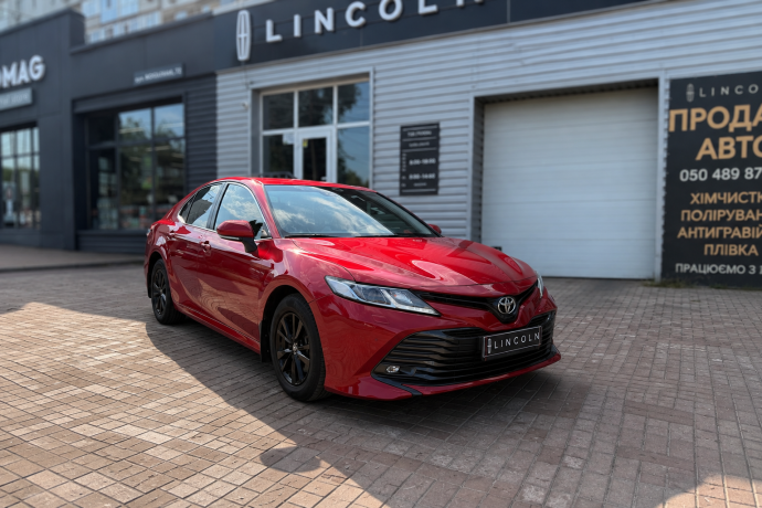TOYOTA CAMRY 2018