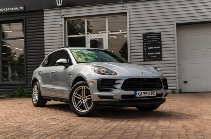 PORSCHE MACAN 2021