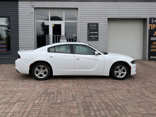 DODGE CHARGER SXT 2019