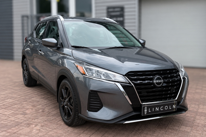NISSAN KICKS SV 2023