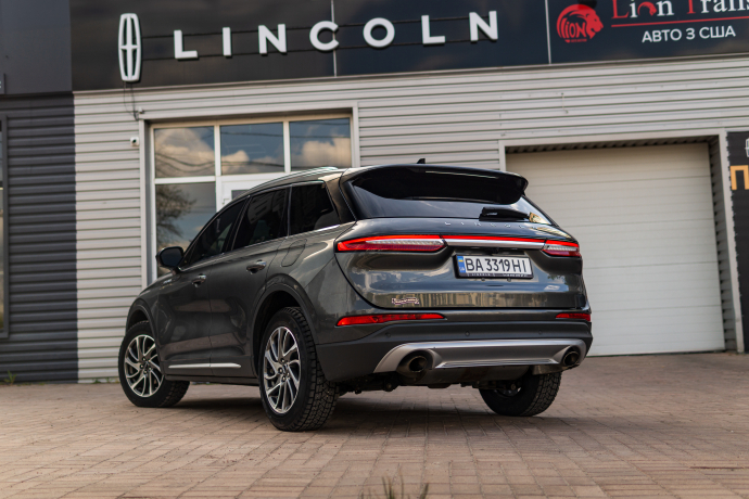 Lincoln Corsair 