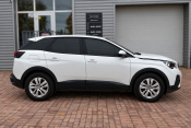 PEUGEOT 3008 2018