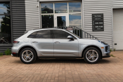 PORSCHE MACAN 2021