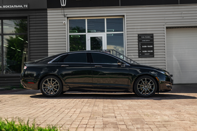 LINCOLN MKZ HYBRID