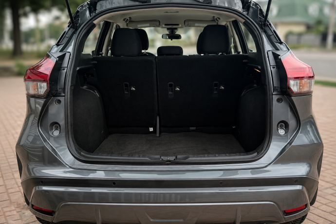 NISSAN KICKS SV 2023
