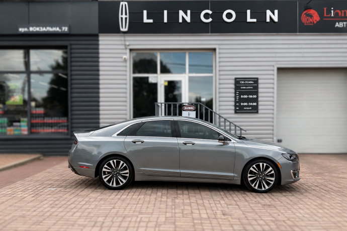 LINCOLN MKZ 2018