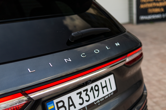 Lincoln Corsair 
