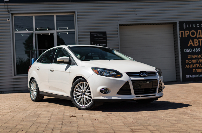 FORD FOCUS TITANIUM