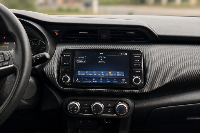 NISSAN KICKS SV 2023