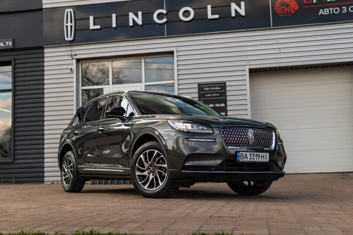 Lincoln Corsair 