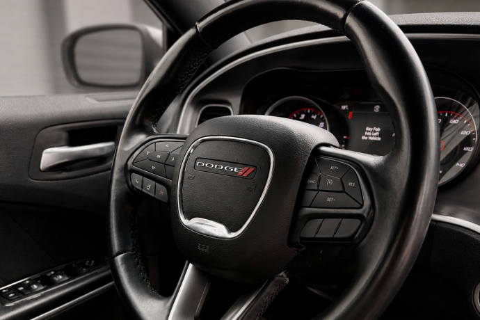 DODGE CHARGER SXT 2019