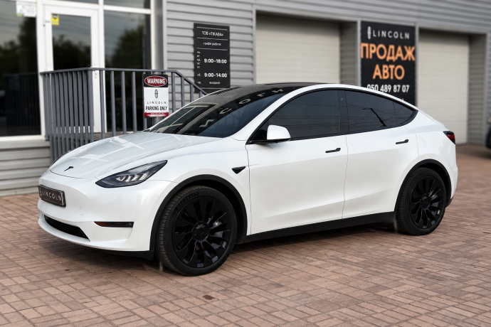 Tesla Model Y 2022