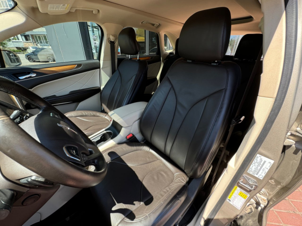 Lincoln MKC  2015