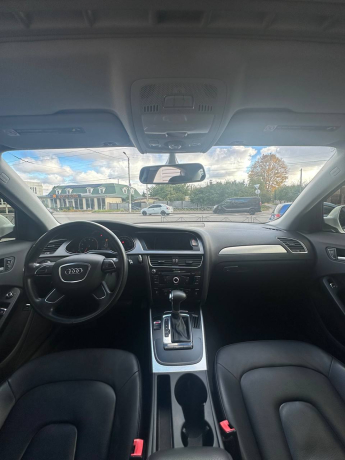 AUDI A4 2013