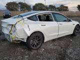 TESLA MODEL 3  2022